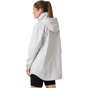 Helly Hansen Valentina Raincoat — Women’s | Classic rain jacket w/ curved hem